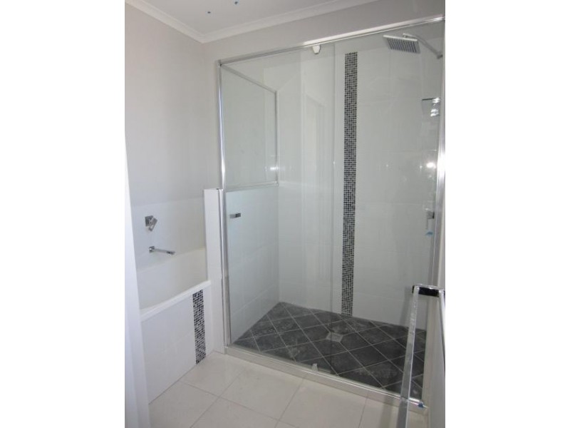 2 Mode Way, Burdell QLD 4818