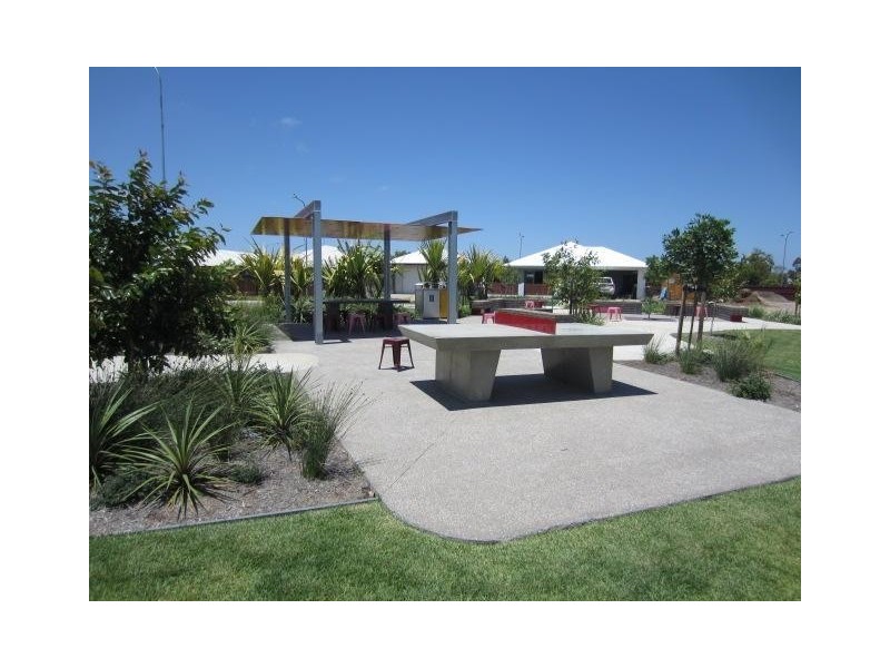 2 Mode Way, Burdell QLD 4818