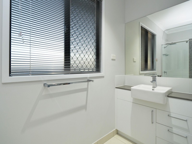 2 Mode Way, Burdell QLD 4818