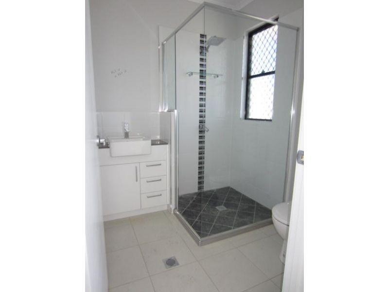 2 Mode Way, Burdell QLD 4818