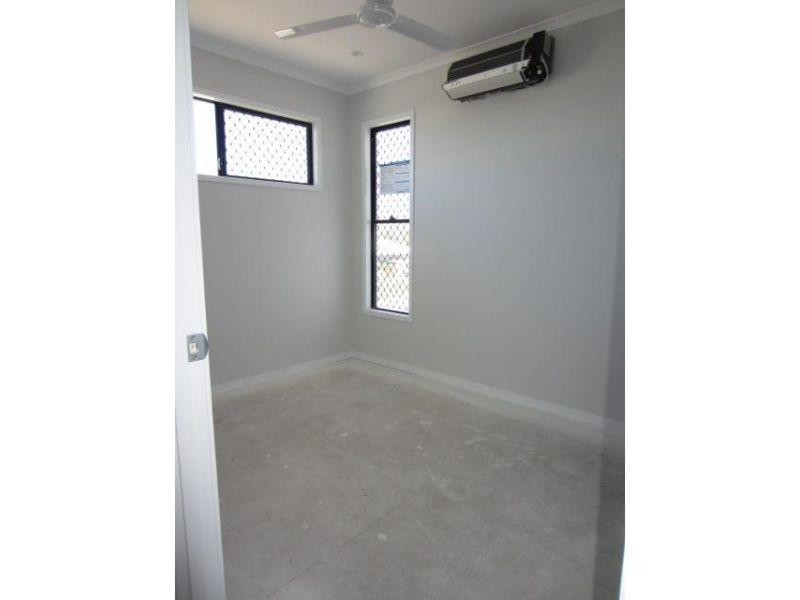 2 Mode Way, Burdell QLD 4818