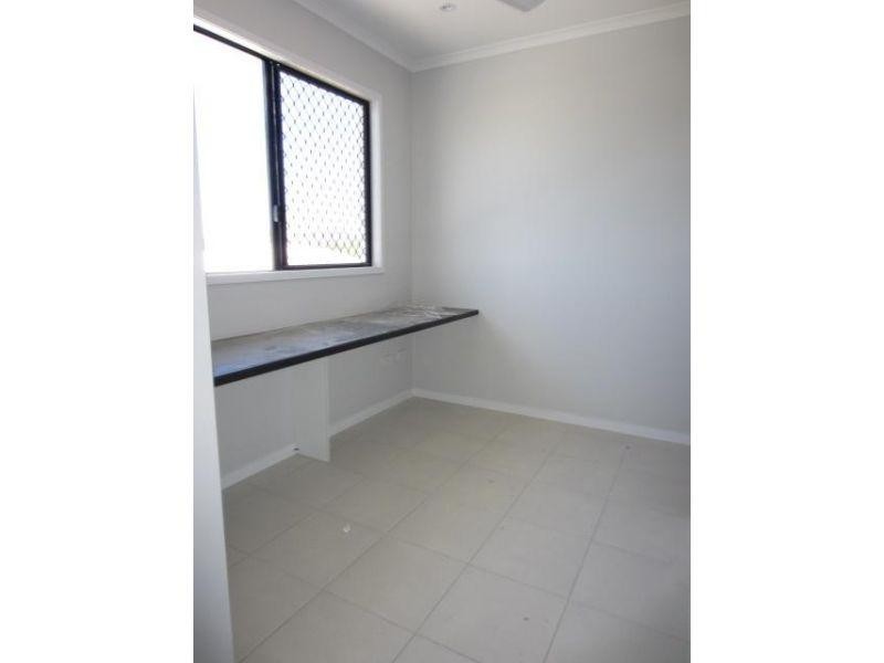 2 Mode Way, Burdell QLD 4818