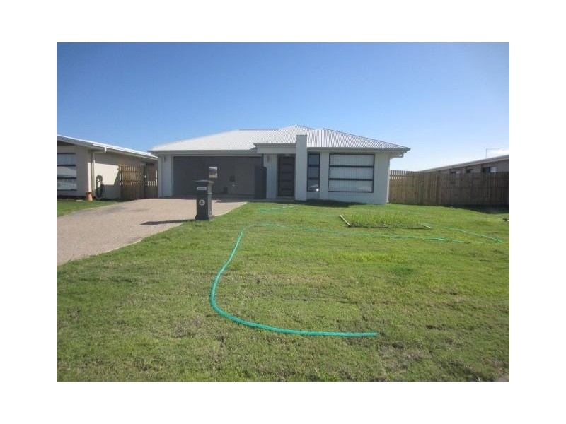 29 Waikiki Terrace, Mount Low QLD 4818