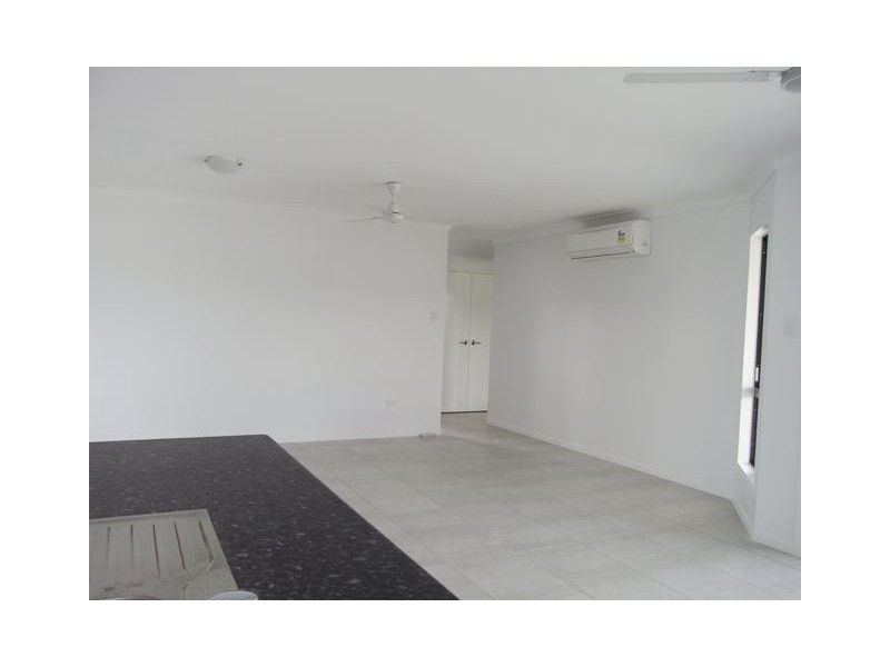 5 Daydream Cricuit, Burdell QLD 4818