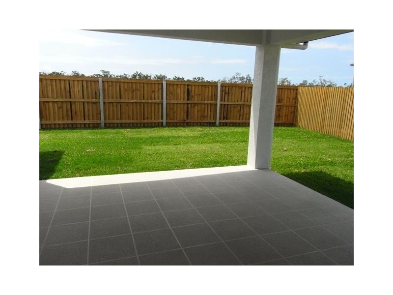 5 Daydream Cricuit, Burdell QLD 4818