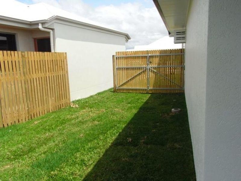 5 Daydream Cricuit, Burdell QLD 4818