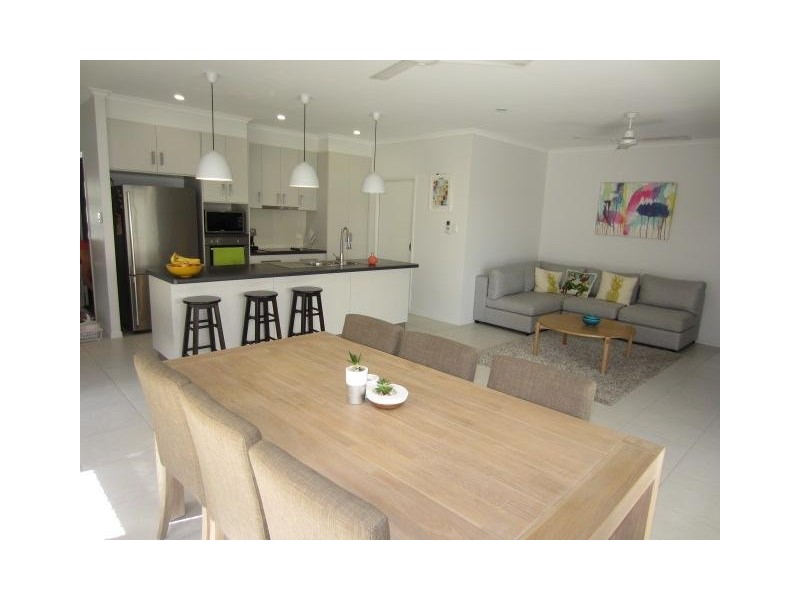 26 Sunhaven Boulevard, Burdell QLD 4818