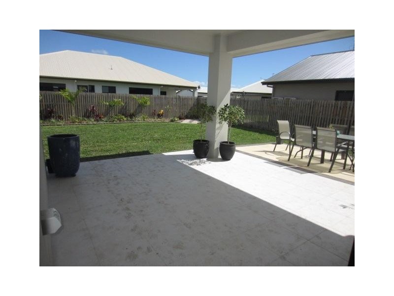 26 Sunhaven Boulevard, Burdell QLD 4818