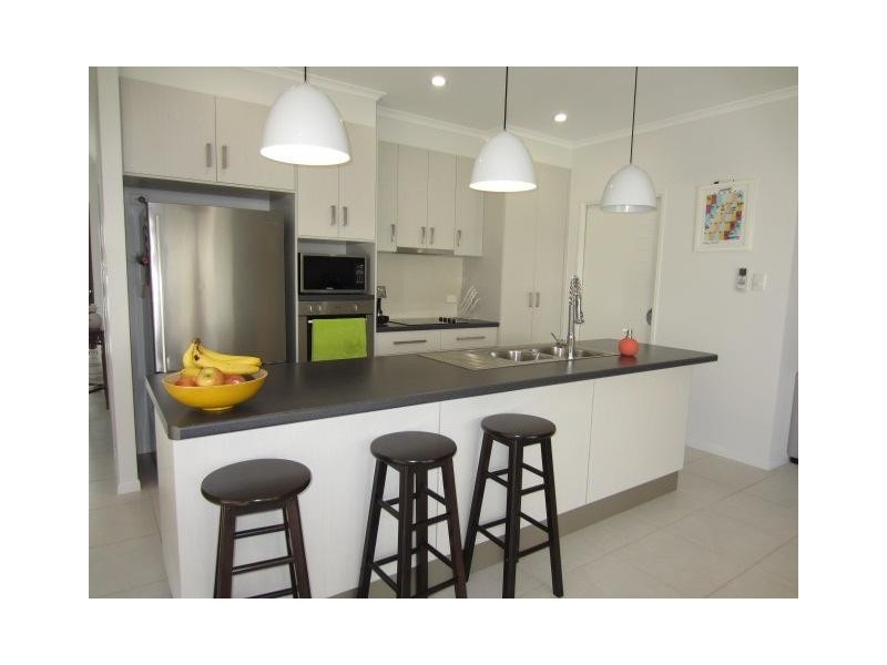 26 Sunhaven Boulevard, Burdell QLD 4818