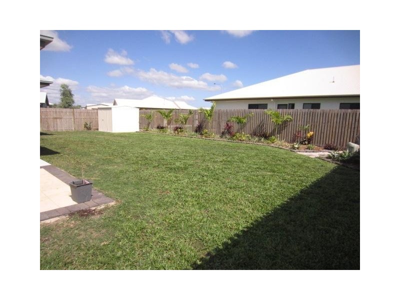 26 Sunhaven Boulevard, Burdell QLD 4818