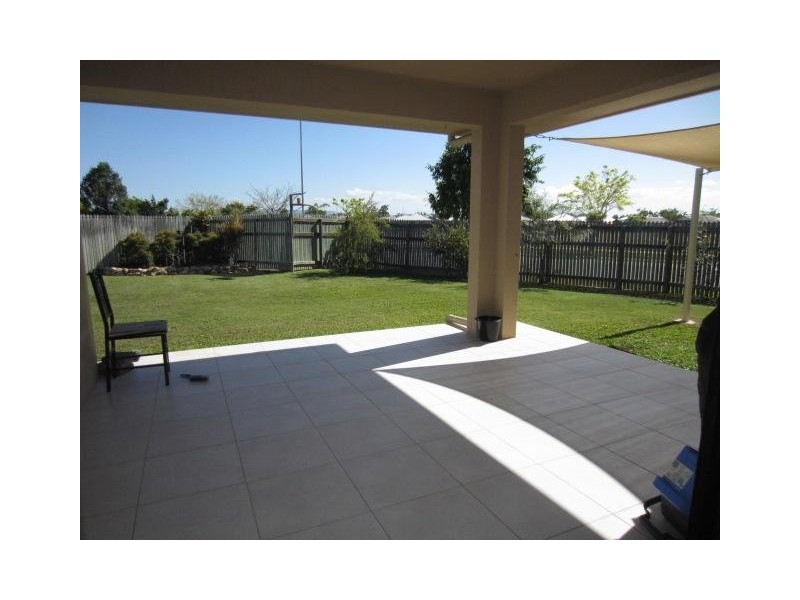 13 Ripon Court, Burdell QLD 4818