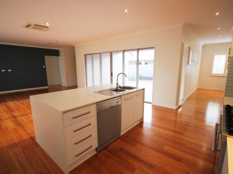 30 Covey Court, Burdell QLD 4818