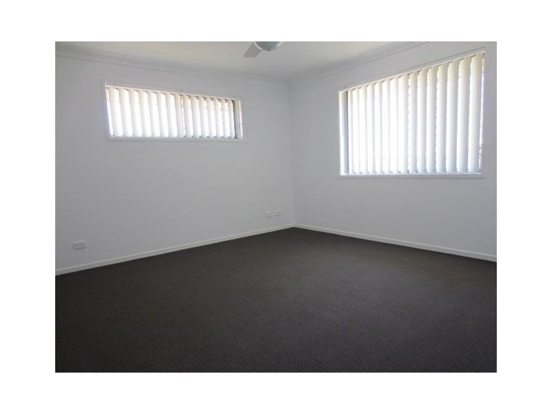 30 Epping Way, Mount Low QLD 4818