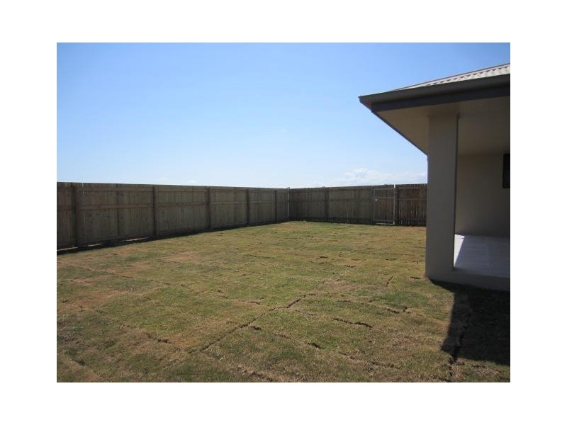 30 Epping Way, Mount Low QLD 4818