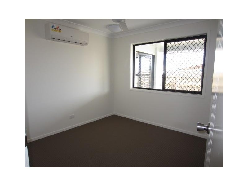 6 Waikiki Terrace, Mount Low QLD 4818