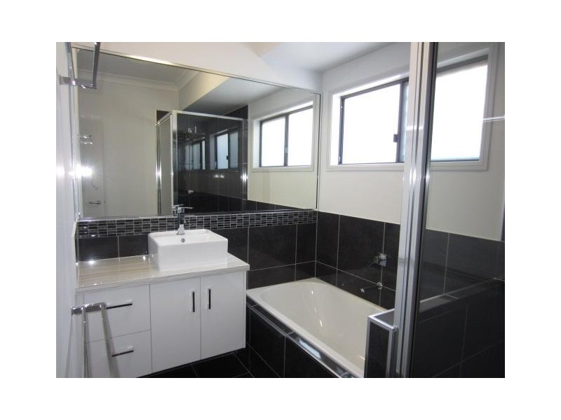 5 Savannah Chase, Burdell QLD 4818