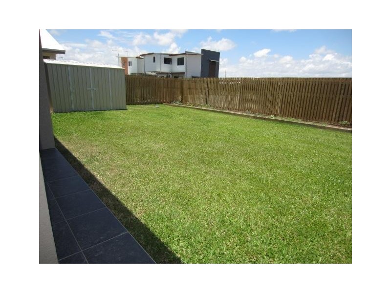 5 Savannah Chase, Burdell QLD 4818