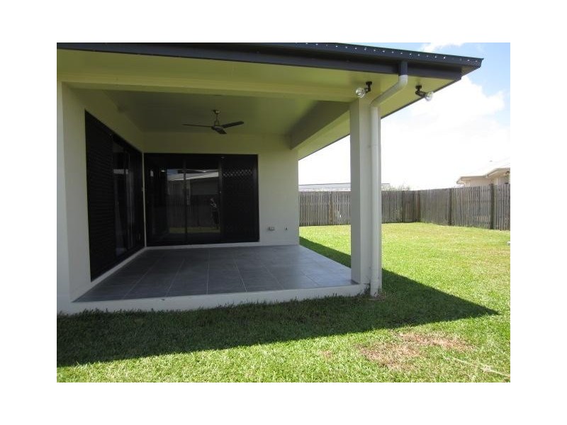 5 Emperor Boulevard, Burdell QLD 4818