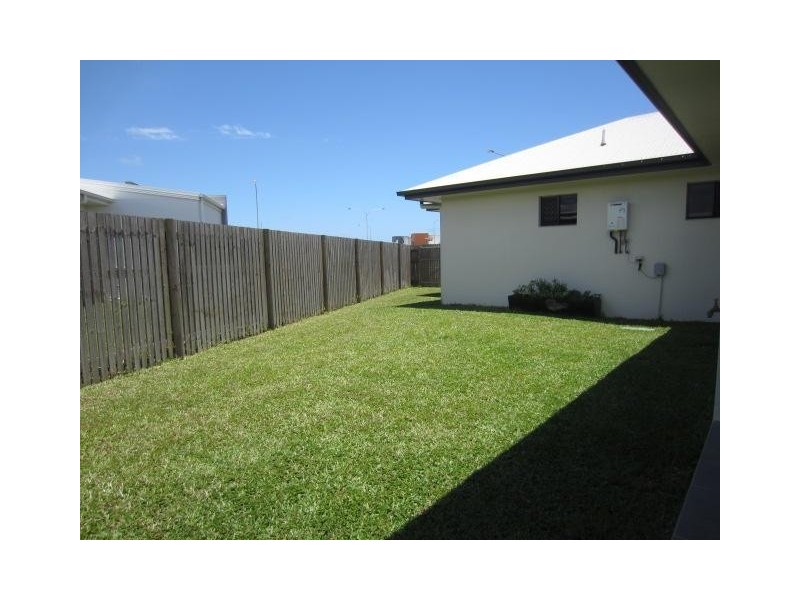 5 Emperor Boulevard, Burdell QLD 4818