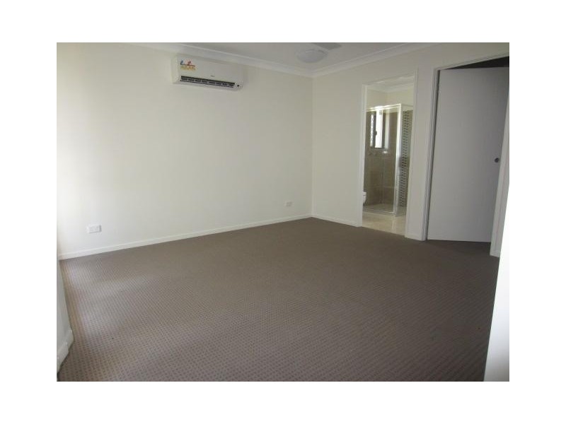 67 Sanctum Boulevard, Mount Low QLD 4818