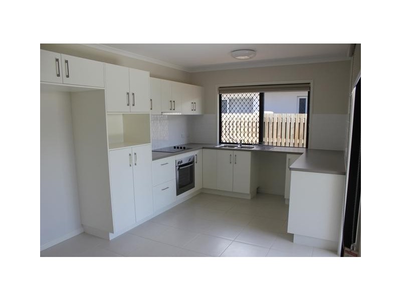 135 Daydream Circuit, Burdell QLD 4818