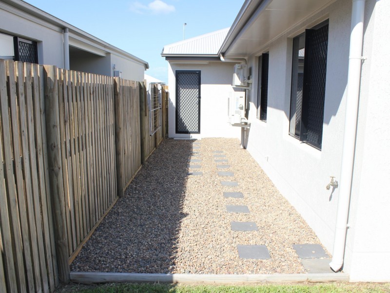 135 Daydream Circuit, Burdell QLD 4818