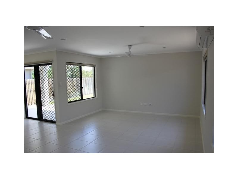 135 Daydream Circuit, Burdell QLD 4818