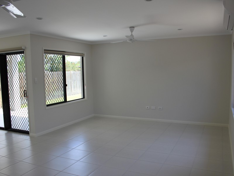 135 Daydream Circuit, Burdell QLD 4818