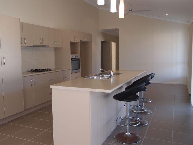 63 Bonnett Road, Mount Low QLD 4818