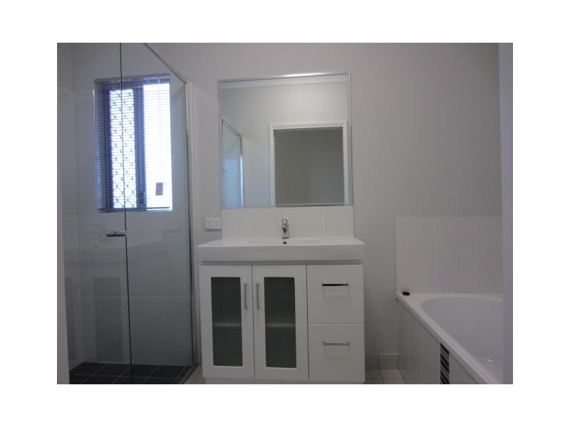 27 Brookfield Terrace, Idalia QLD 4811