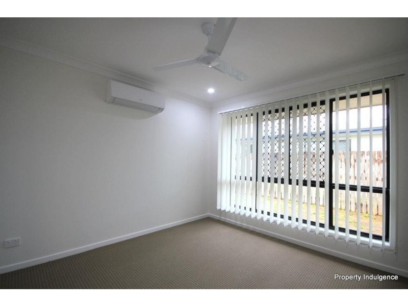 16 Waikiki Terrace, Mount Low QLD 4818