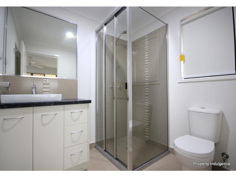 16 Waikiki Terrace, Mount Low QLD 4818