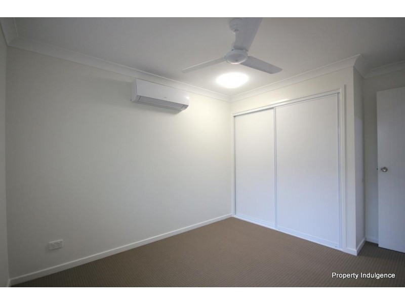 16 Waikiki Terrace, Mount Low QLD 4818