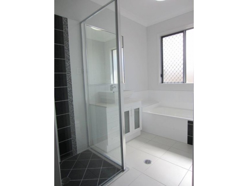 40 Trevalla Entrance, Burdell QLD 4818