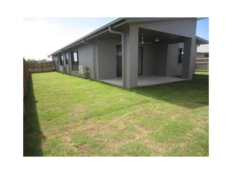 5 Esperance Drive, Mount Low QLD 4818