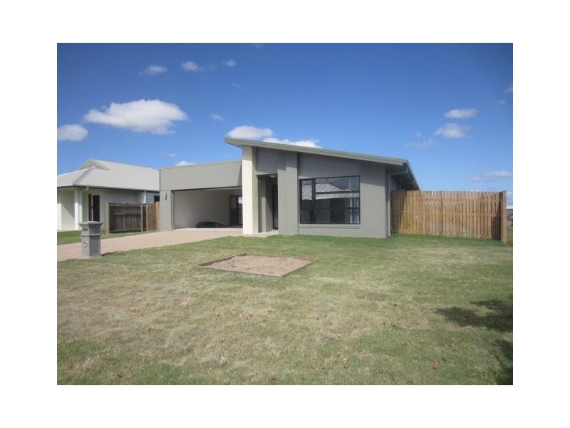 5 Esperance Drive, Mount Low QLD 4818