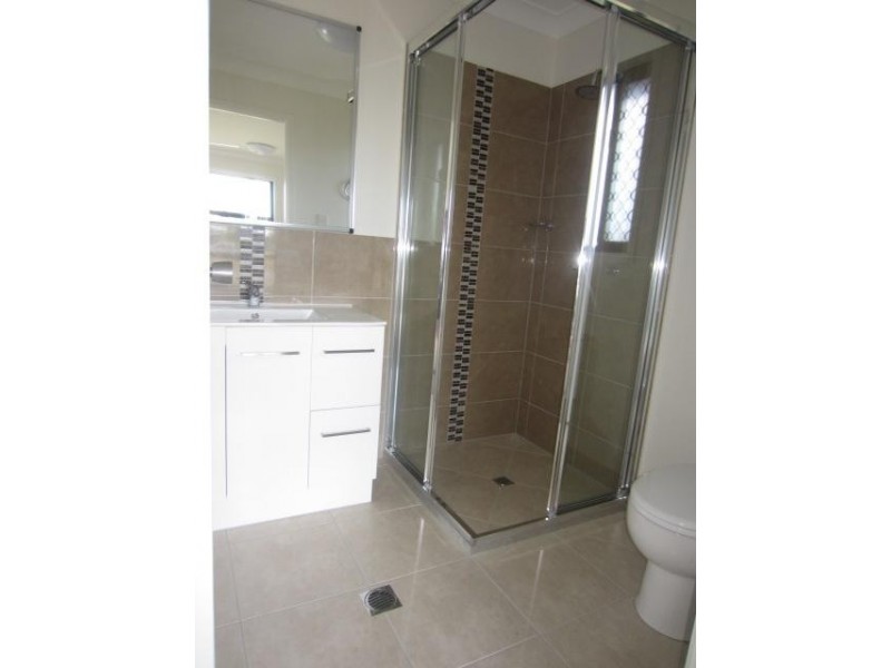 5 Esperance Drive, Mount Low QLD 4818