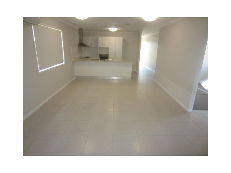 9 Beach Court, Balgal Beach QLD 4816