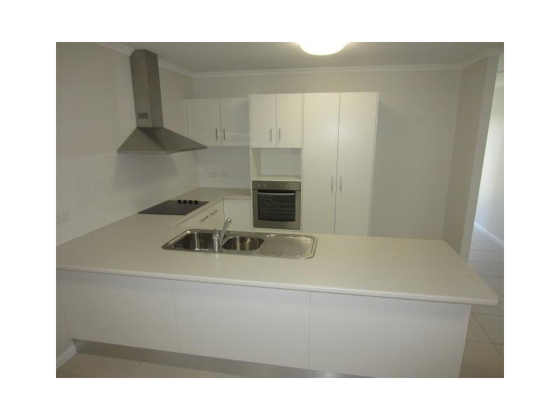 9 Beach Court, Balgal Beach QLD 4816