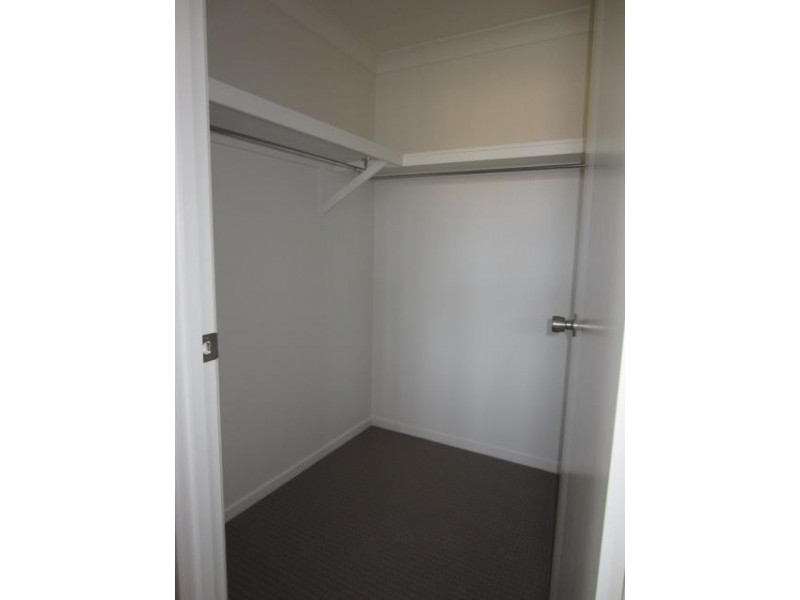 7 Esperance Drive, Mount Low QLD 4818