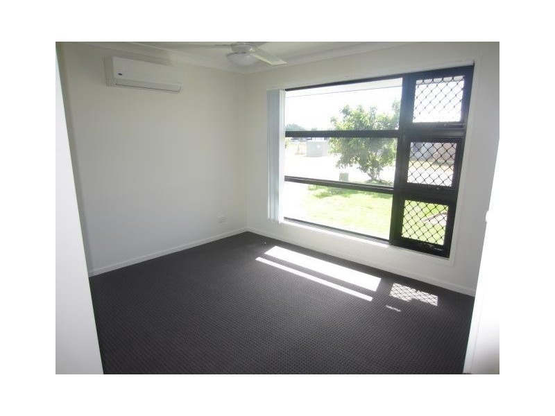 7 Esperance Drive, Mount Low QLD 4818