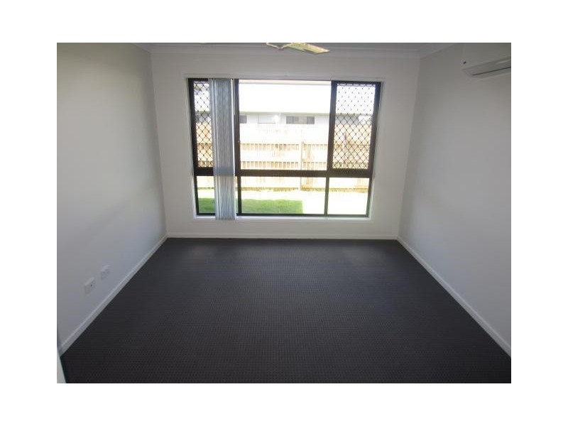 7 Esperance Drive, Mount Low QLD 4818