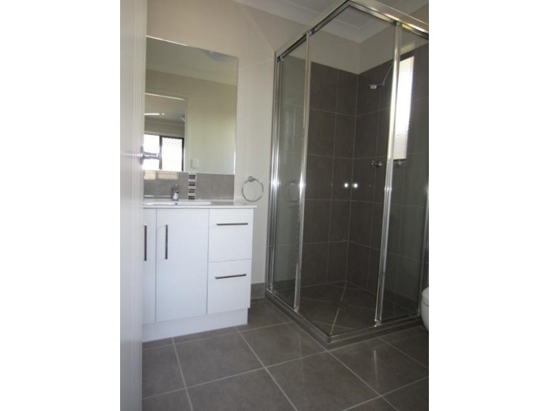 7 Esperance Drive, Mount Low QLD 4818