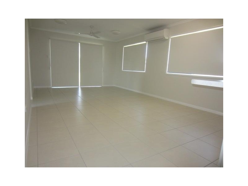 4 Beach Court, Balgal Beach QLD 4816