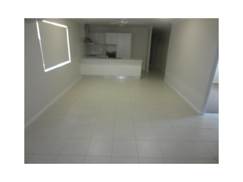 4 Beach Court, Balgal Beach QLD 4816