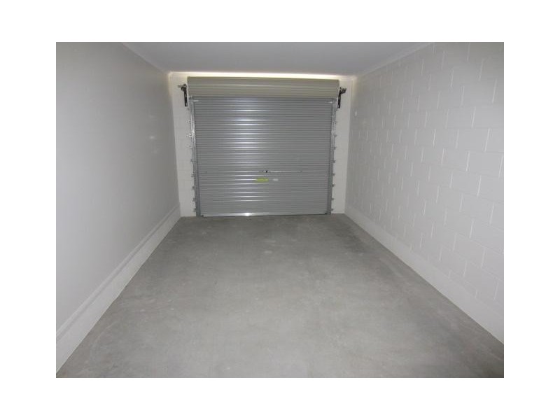 4 Beach Court, Balgal Beach QLD 4816