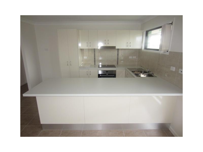 19 Smugglers Cove, Mount Low QLD 4818