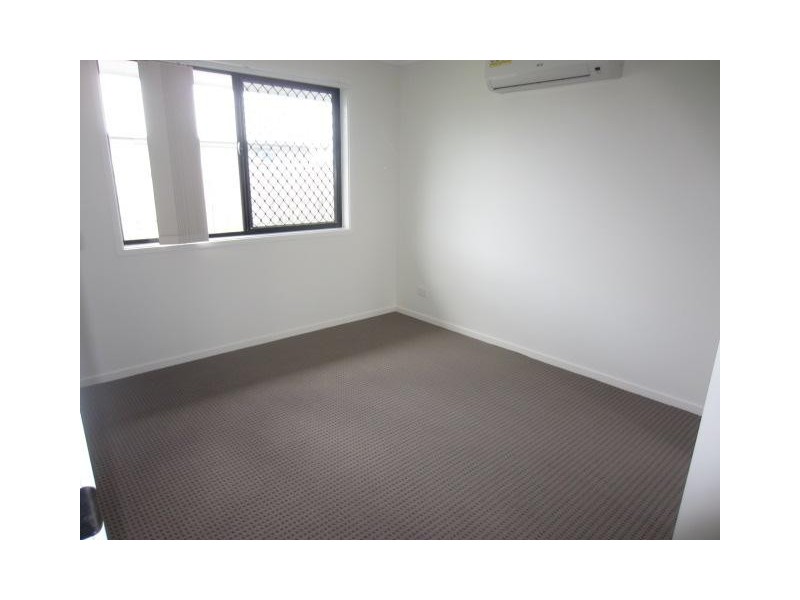 19 Smugglers Cove, Mount Low QLD 4818