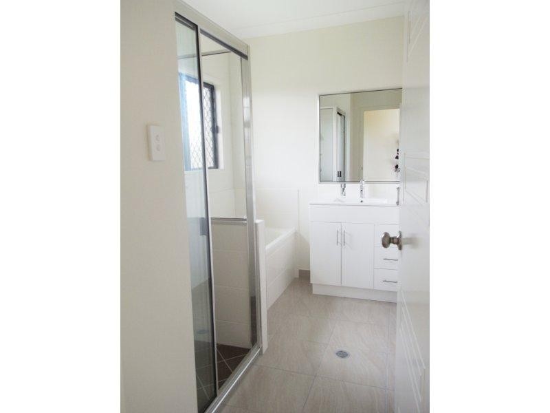 23 Dahlia Street, Burdell QLD 4818