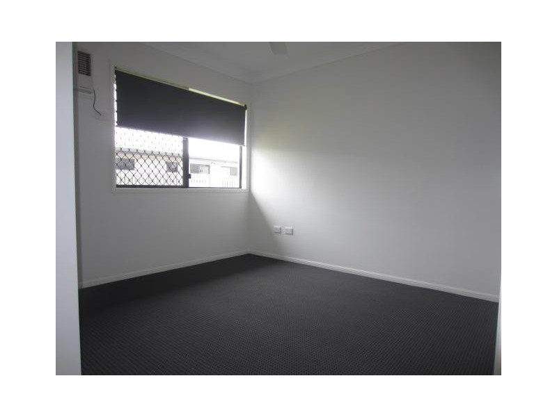 27 Iona Avenue, Burdell QLD 4818